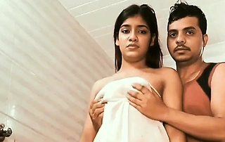 College girl gets pounded stiff in a brave bathroom quickie.