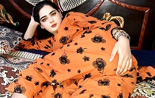 Afghani beauty gasps as the massive cock stretches say no to taut pussy for the first time.