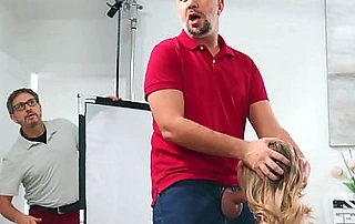 Big hooter linzee ryder gets her shaved cunt drilled - brazzers