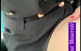 Ensinando alunos safados a investir na bolsa de valores aula séria com professora safada dinheiro e putaria aula 1