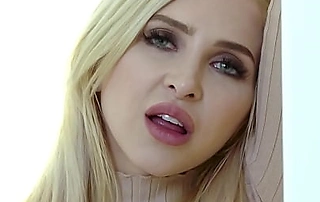 Perfect step mom got horny to the fullest son is alone alix lynx