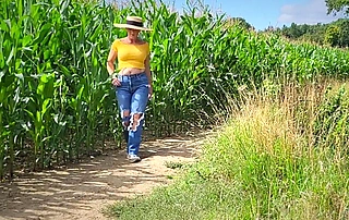 Cum in the Corn with Kylie