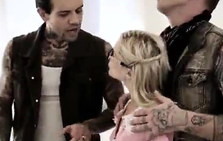 Teenage girlfriend Piper Perri gangbanged by d. dealers